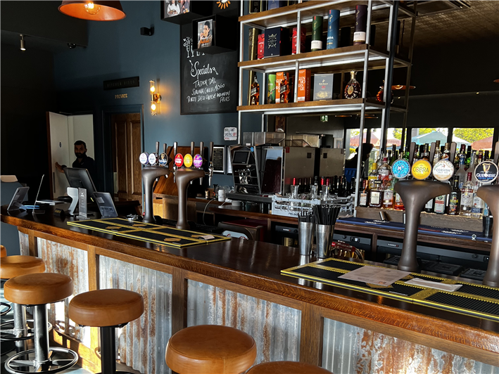 bar